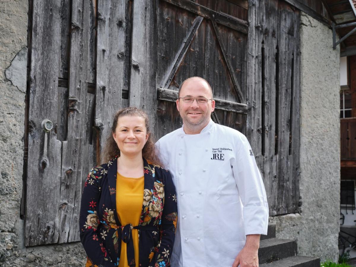 Casa Toedi Restaurant Hotel Trun Eksteriør bilde